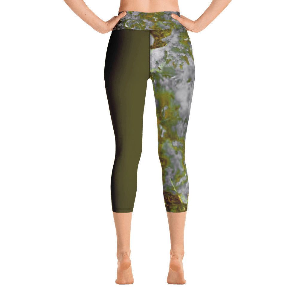Bloom Within V Yoga Capri Leggings
