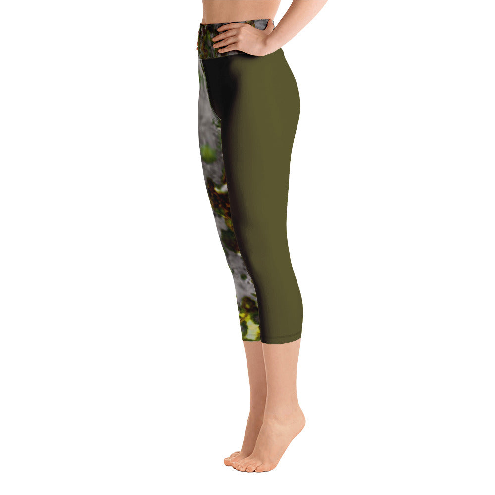 Bloom Within V Yoga Capri Leggings