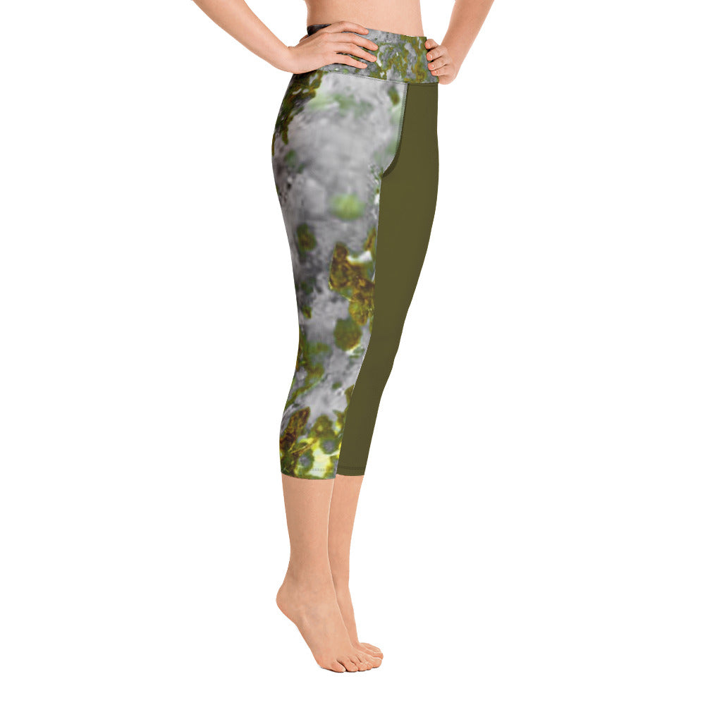 Bloom Within V Yoga Capri Leggings